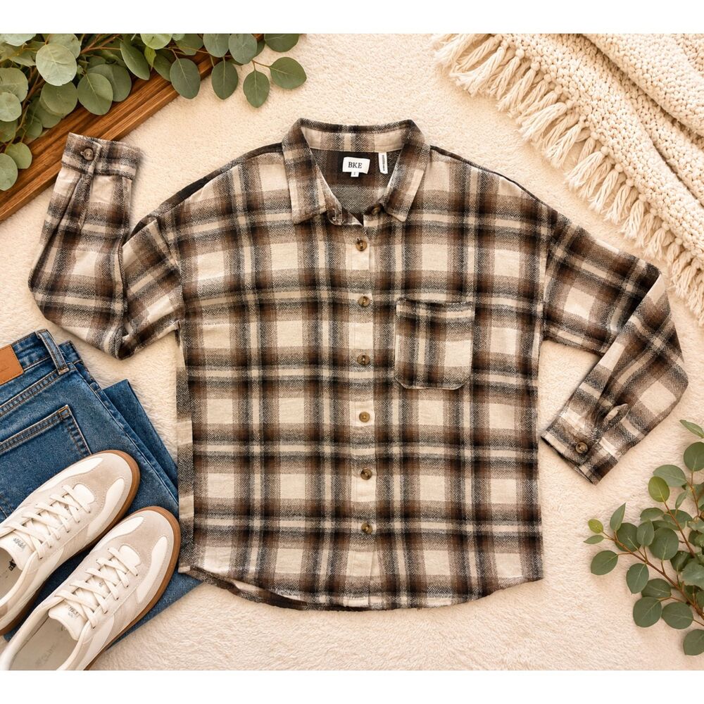 BKE Women's Small Boyfriend Plaid 100% Cotton Button Down Shirt